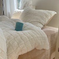 HKM-728595 Rabbit Plush Four-Piece Bedding Set with Thickened Milk Fiber Sheets and Coral Fleece Duvet Cover