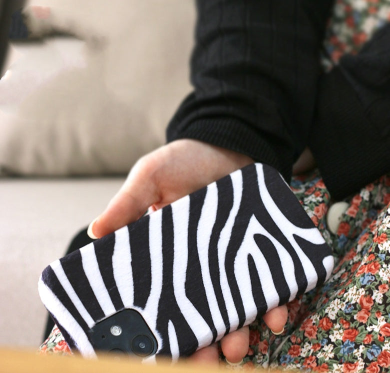 HKM-730003 Zebra Pattern Plush Phone Case for iPhone Models - Soft Mink Winter Protection