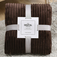 HKM-730899 Soft Coral Velvet Thickened Yoga Blanket for Comfort and Versatility