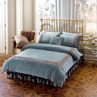 HKM-731859 Elegant Four-Piece Polyester Thick Crystal Velvet Bedding Set with Quilted Design