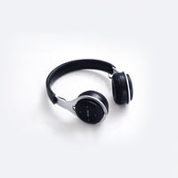 HKM-732947 Wireless Binaural Headset with NFC and Voice Control - 150mAh Battery, 10m Range, Stereo Sound