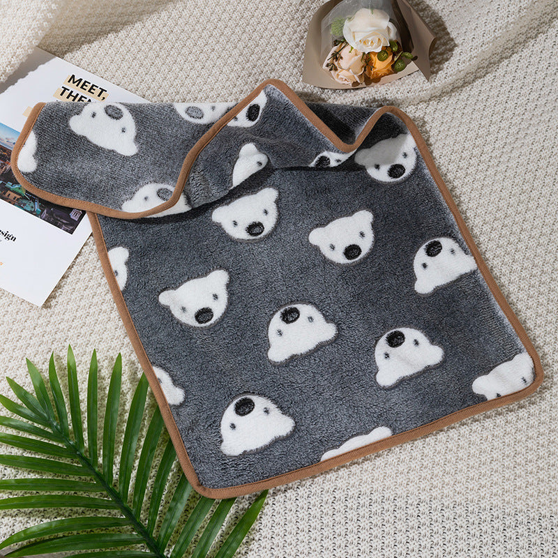HKM-737939 Cozy Thermal Coral Fleece Pet Blanket with Paw Print Design for Dogs and Cats