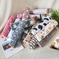 HKM-737939 Cozy Thermal Coral Fleece Pet Blanket with Paw Print Design for Dogs and Cats