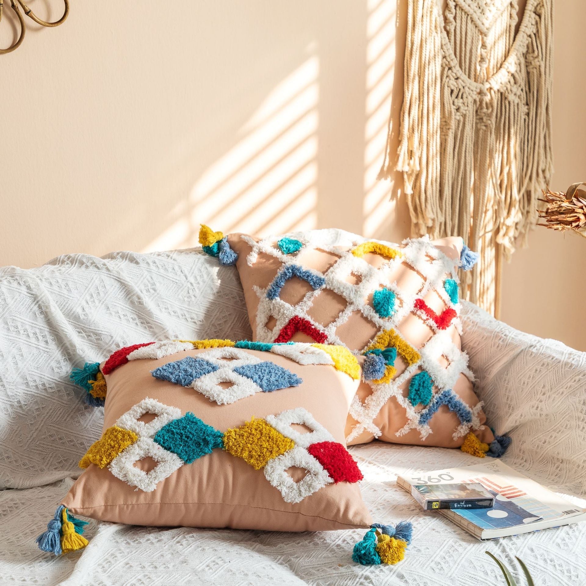 HKM-739923 National Style Tufted Cotton Canvas Pillowcase with Floral Pattern
