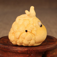 HKM-748947 Bamboo Carving Crown Princess Toad Hand Piece for Gifts and Decor
