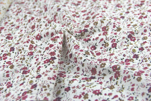 HKM-754451 Cotton Floral Printed Fabric for Clothing - 100% Cotton, 160cm Width, 90g/㎡