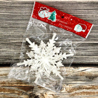 HKM-755219 White Snowflake Christmas Tree Pendant - 12cm Plastic Decoration for Holiday Festivities