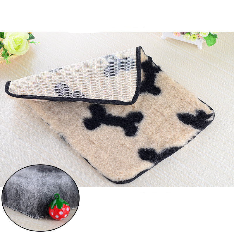 HKM-755539 Cozy Cloth Pet Cushion and Blanket - Multiple Sizes Available