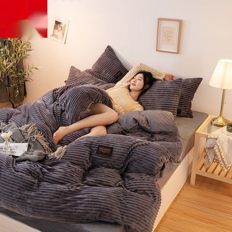 HKM-759379 Milk Fiber Thermal Bedding Set with Various Sizes and Pillowcases