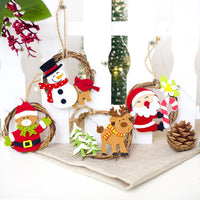 HKM-760979 Christmas Wicker Ornaments - Felt Santa Claus, Elk, Snowman & Bear Decorative Pendants (8x8cm)