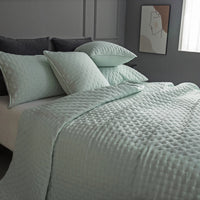 HKM-762835 Universal Solid Color Quilted Bedspread - Soft Chemical Fiber, Available in Two Sizes