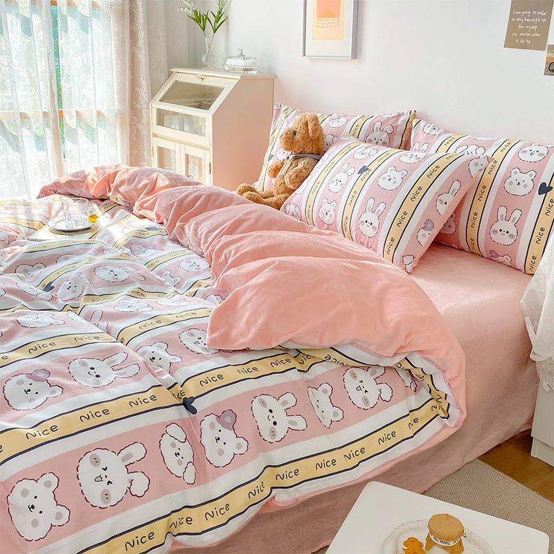 HKM-763667 Coral Velvet Bedding Set with Plant Floral Pattern - 4-Piece Cotton Flannel Sheets for Various Bed Sizes