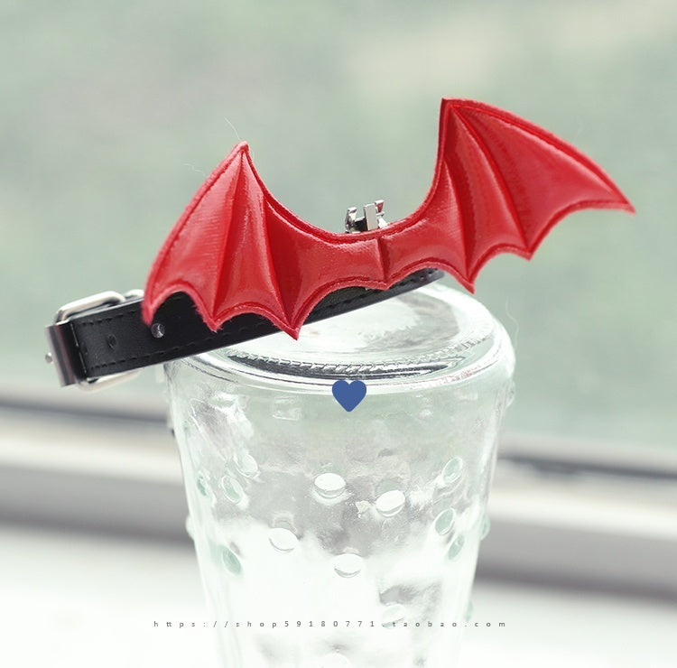 HKM-768979 Split Home Little Devil Wings Bell Leather Chyer