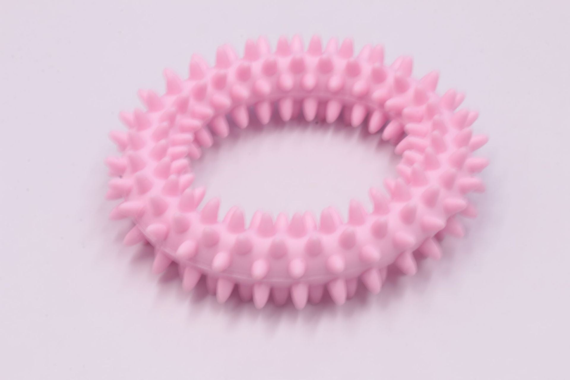HKM-769299 Durable TPR Spiky Circle Dog Chew Toy for Molar Health and Bite Training