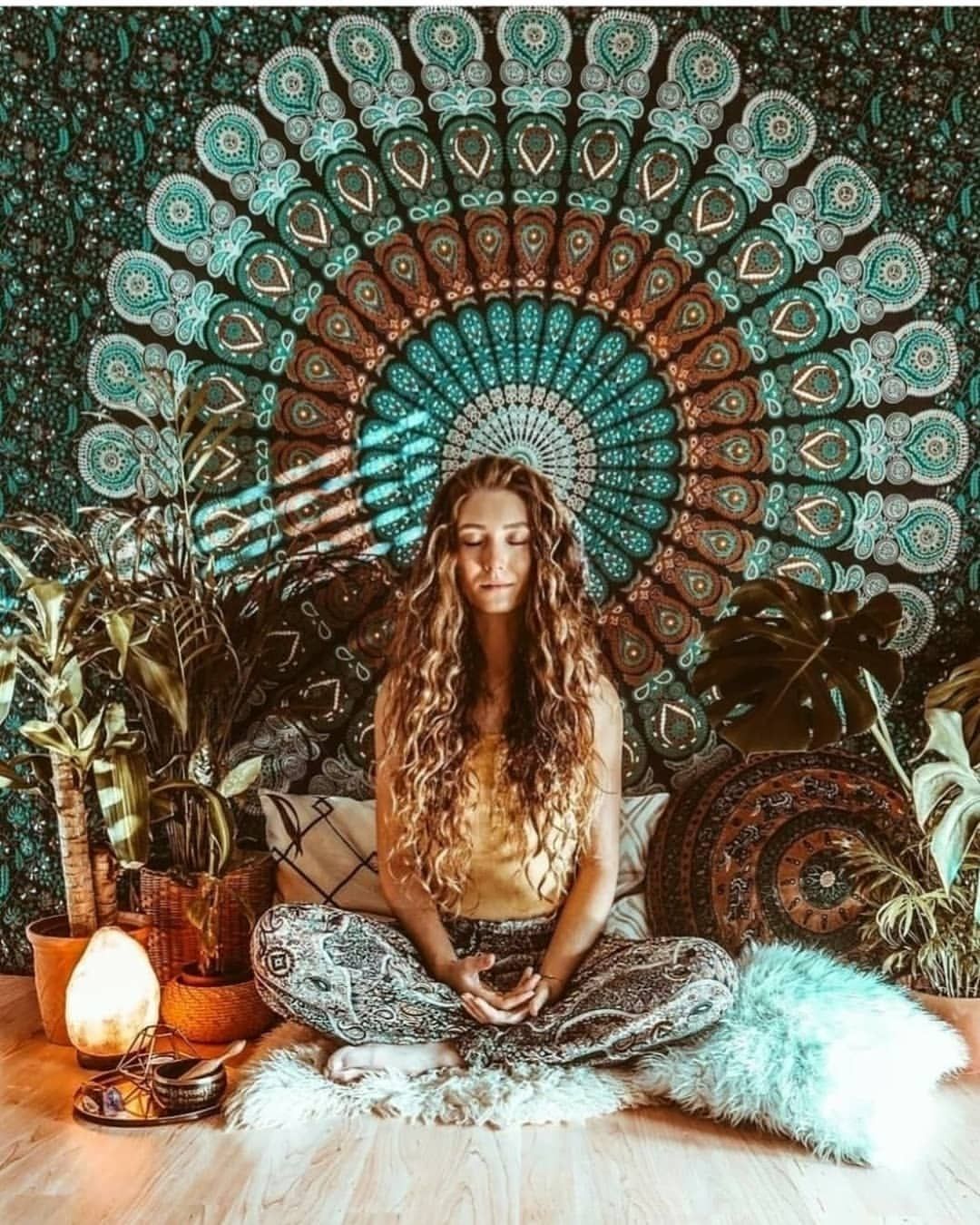 HKM-770579 Geometric Indian Mandala Tapestry - Ethnic Wall Hanging, 148x200cm, Polyester Fiber