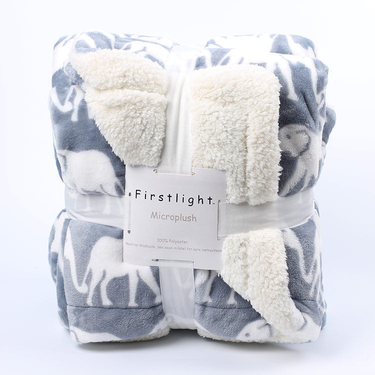 HKM-772499 Double-Thickened Polyester Blanket with Imitation Lambskin Design and Floral Pattern