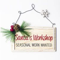 HKM-774995 Decorative Wooden Square Christmas Doorplate with Pine Cone and Garland Design