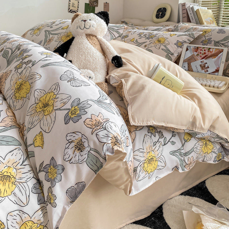 KTX-775827 Washed Cotton Plant and Flower Bed Quilt Cover – Available in Multiple Sizes