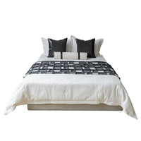 HKM-777171 Gray and White Plaid Bed Runner Nap Blanket Set with Pillowcase and Round Pillow