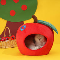 HKM-781587 Cozy Apple-Shaped Fully Enclosed Cat Litter Bed in Red for Rest and Sleep