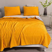 HKM-781779 Cooling Summer Quilt Made of Soft Silk-Blend Polyester, Available in Multiple Sizes