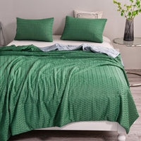 HKM-781779 Cooling Summer Quilt Made of Soft Silk-Blend Polyester, Available in Multiple Sizes