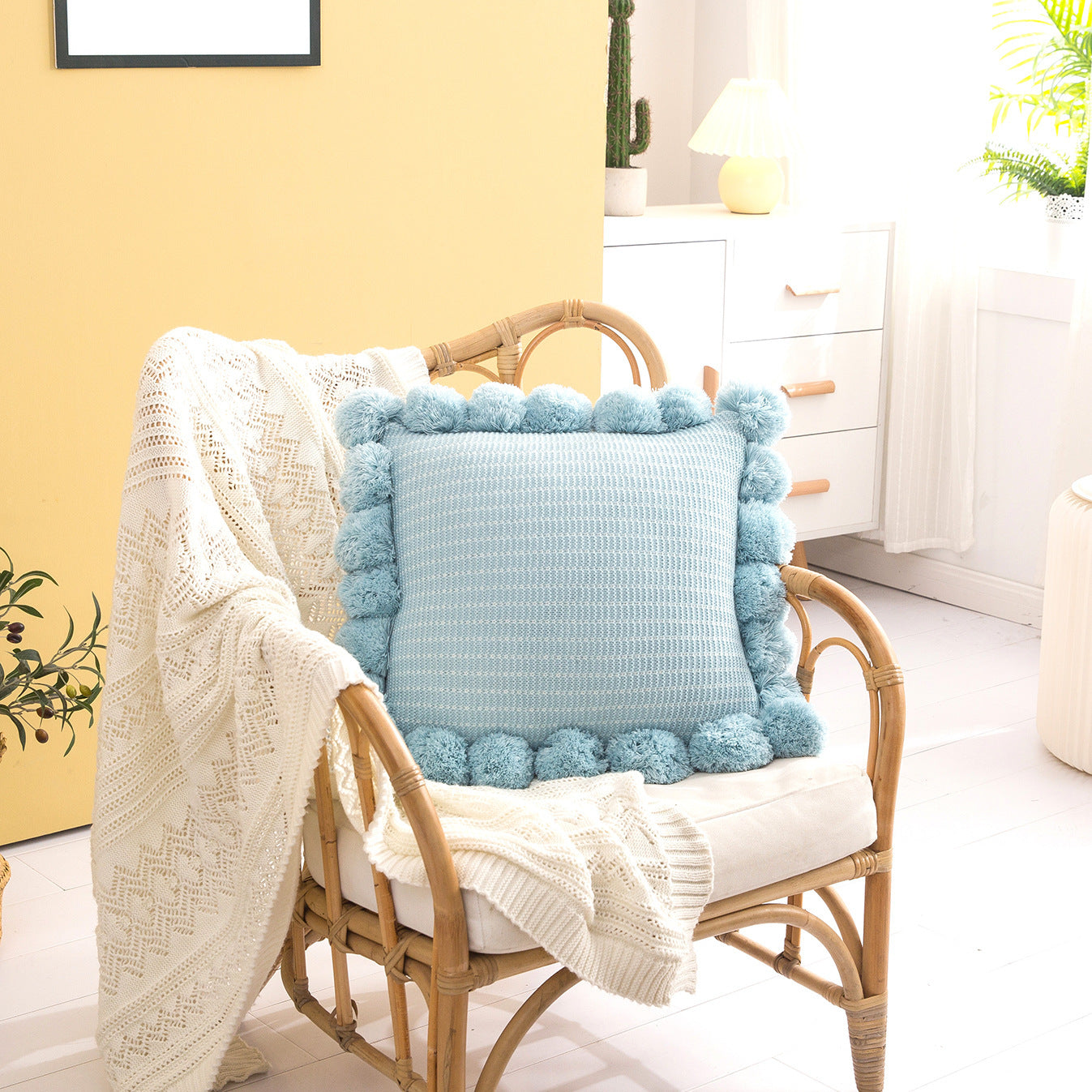 HKM-784147 Nordic Knitted Big Ball Pillow - Soft Polyester Fiber Cushion in Multiple Colors