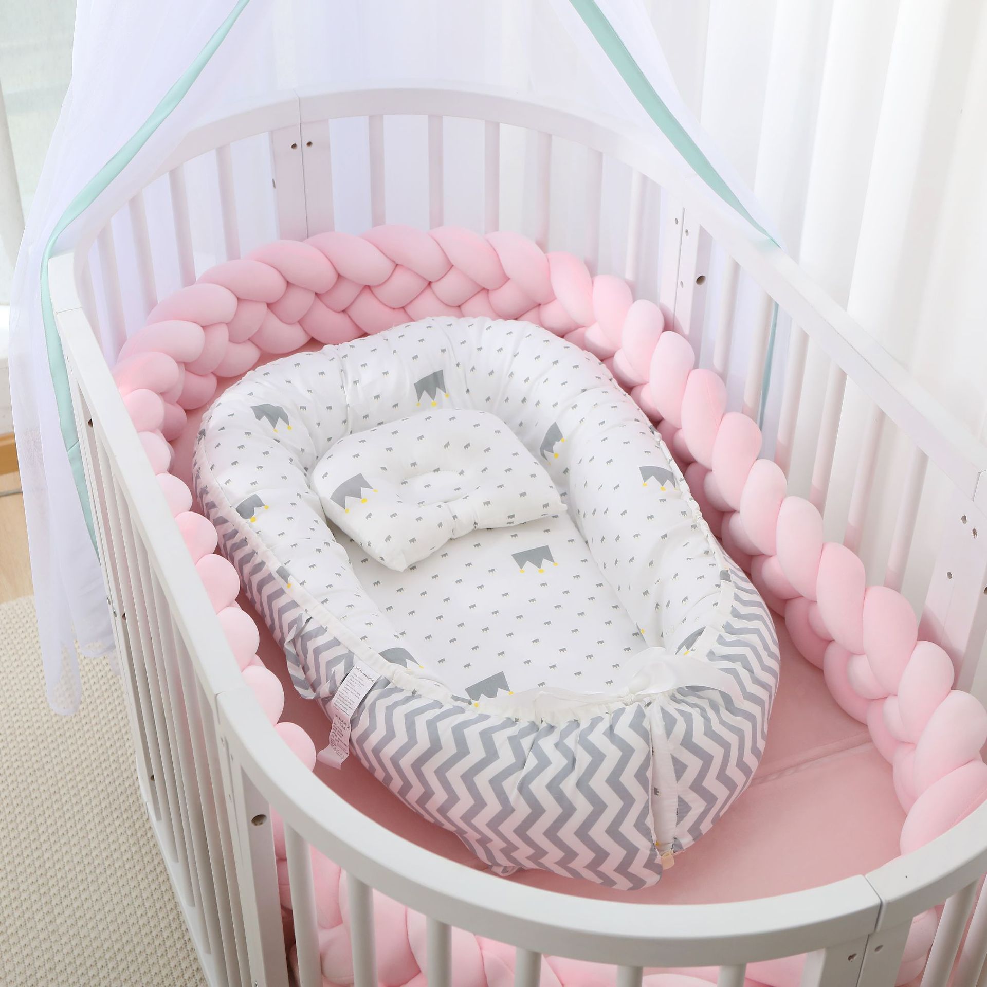 HKM-786387 Foldable Portable Bionic Baby Bed with Removable Cotton, Anti-Pressure Comfort