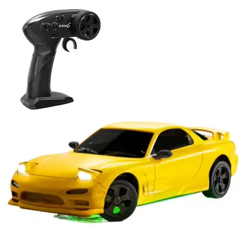 HKM-786643 1/18 Scale 4x4 Remote Control Drift Car with LED Lights and High-Speed Drift Wheels