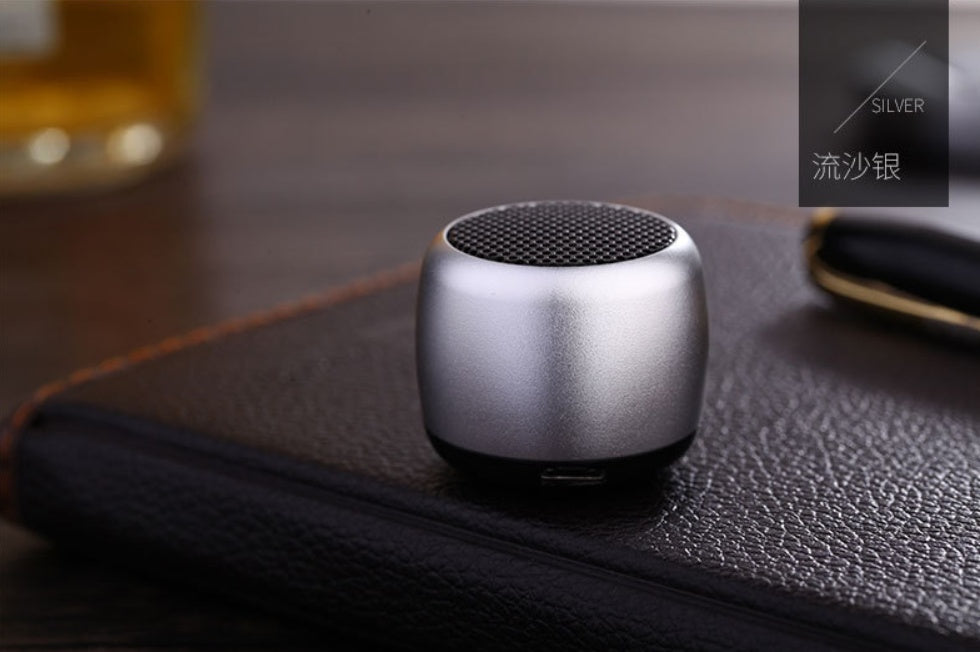 HKM-790547 Portable Bluetooth Speaker with 6-Hour Playtime and 10-Meter Range