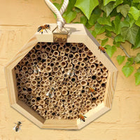 HKM-792915 Wooden Bee Breeding Box for Insects with Bamboo Tubes and Natural Habitat Features