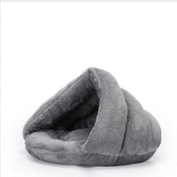 HKM-793683 Arctic Velvet Triangle Nest Dog Nest Semi Closed Warm Pet Nest Bed In Winter