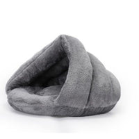 HKM-793683 Arctic Velvet Triangle Nest Dog Nest Semi Closed Warm Pet Nest Bed In Winter