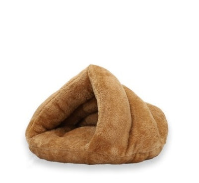 HKM-793683 Arctic Velvet Triangle Nest Dog Nest Semi Closed Warm Pet Nest Bed In Winter