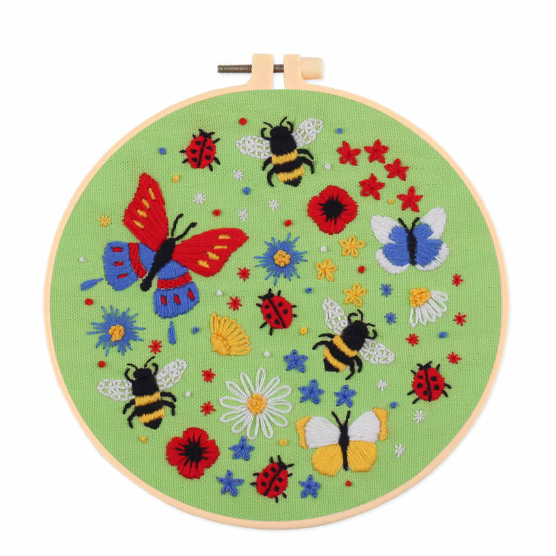 HKM-797587 Bee Embroidered DIY Cross Stitch Kit - Cotton Material, 30x30 Canvas with 20cm Bamboo Stretch