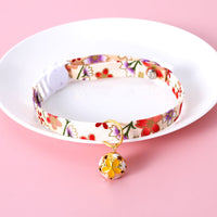 HKM-798291 Adjustable Pet Flower Hollow Bell Collar