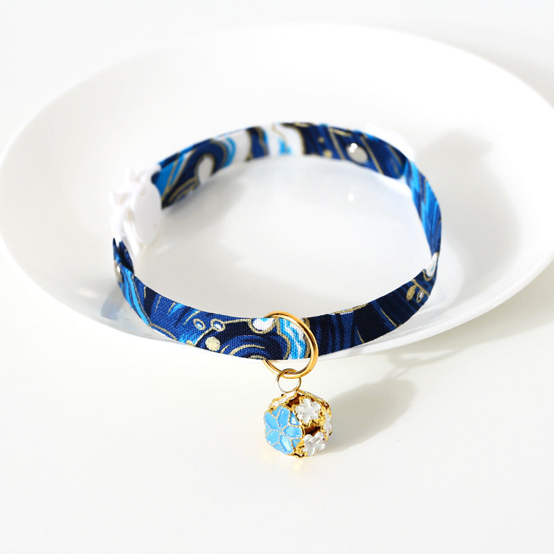HKM-798291 Adjustable Pet Flower Hollow Bell Collar