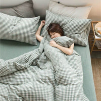 HKM-799059 Checkered Polyester Fiber Bedding Set, Includes Duvet Cover and Sheet, Four-Piece Collection