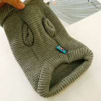 HKM-799315 Cozy Acrylic Pet Sweater for Autumn and Winter with Stretchable Fit