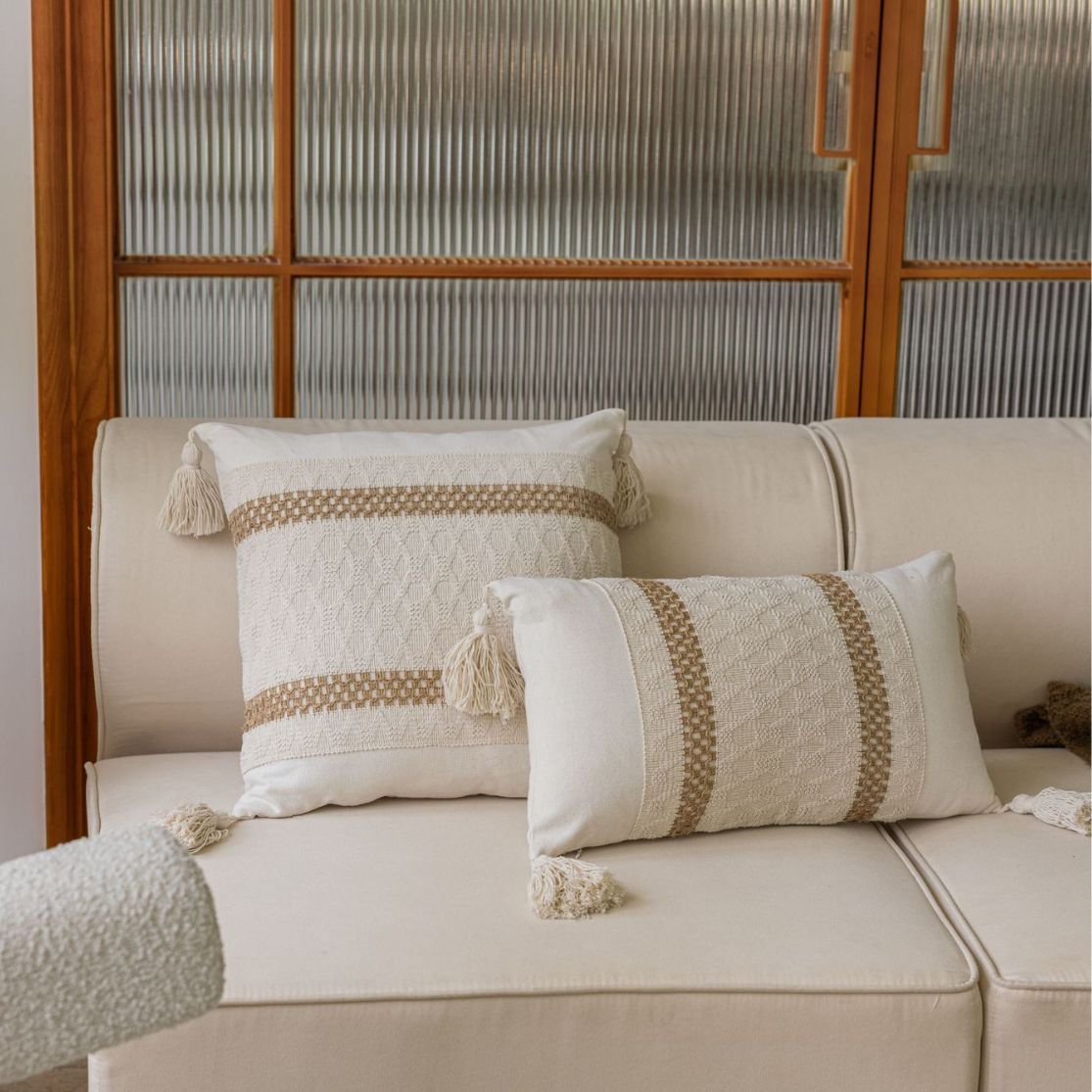 HKM-806867 Jacquard Cushion Cover with Tassels - 45x45cm & 30x50cm Sizes Available