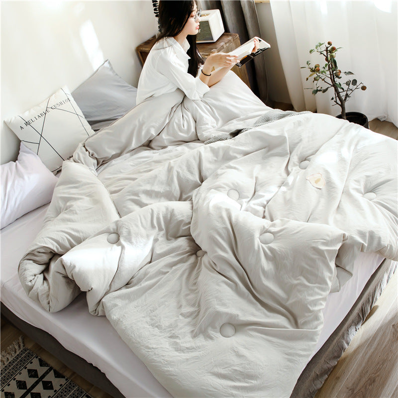 HKM-807955 Thick Polyester Fiber Quilt for Single and Double Beds - All-Season Soft and Comfortable Bedding
