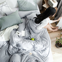 HKM-807955 Thick Polyester Fiber Quilt for Single and Double Beds - All-Season Soft and Comfortable Bedding