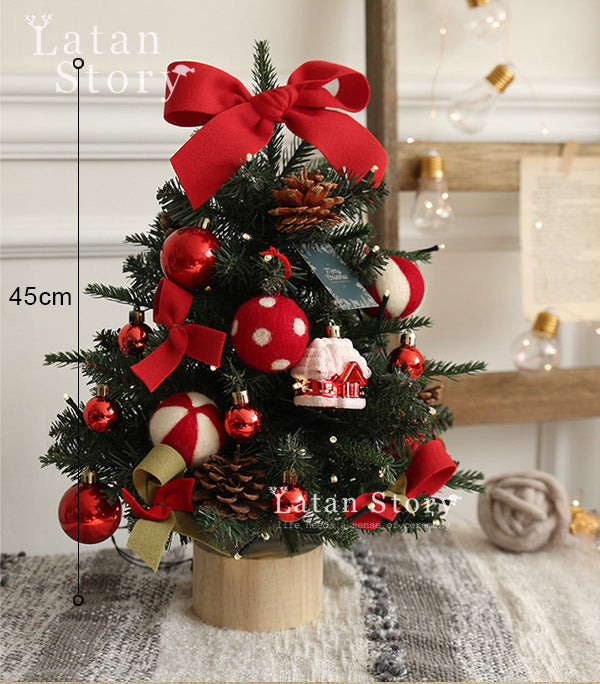 HKM-808403 Christmas Tree with Lights - Various Sizes and Snow or Traditional Styles in PE Material