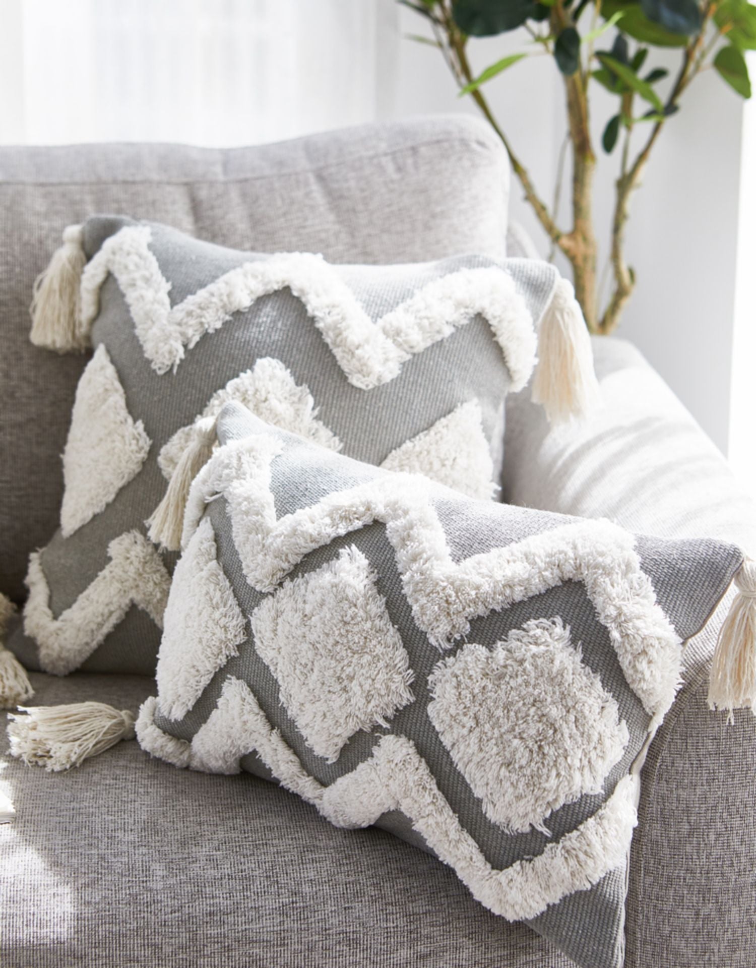 HKM-809171 Nordic Geometric Tufted Pillowcase with Tassels - Cotton Blend, 45x45cm & 30x50cm Options