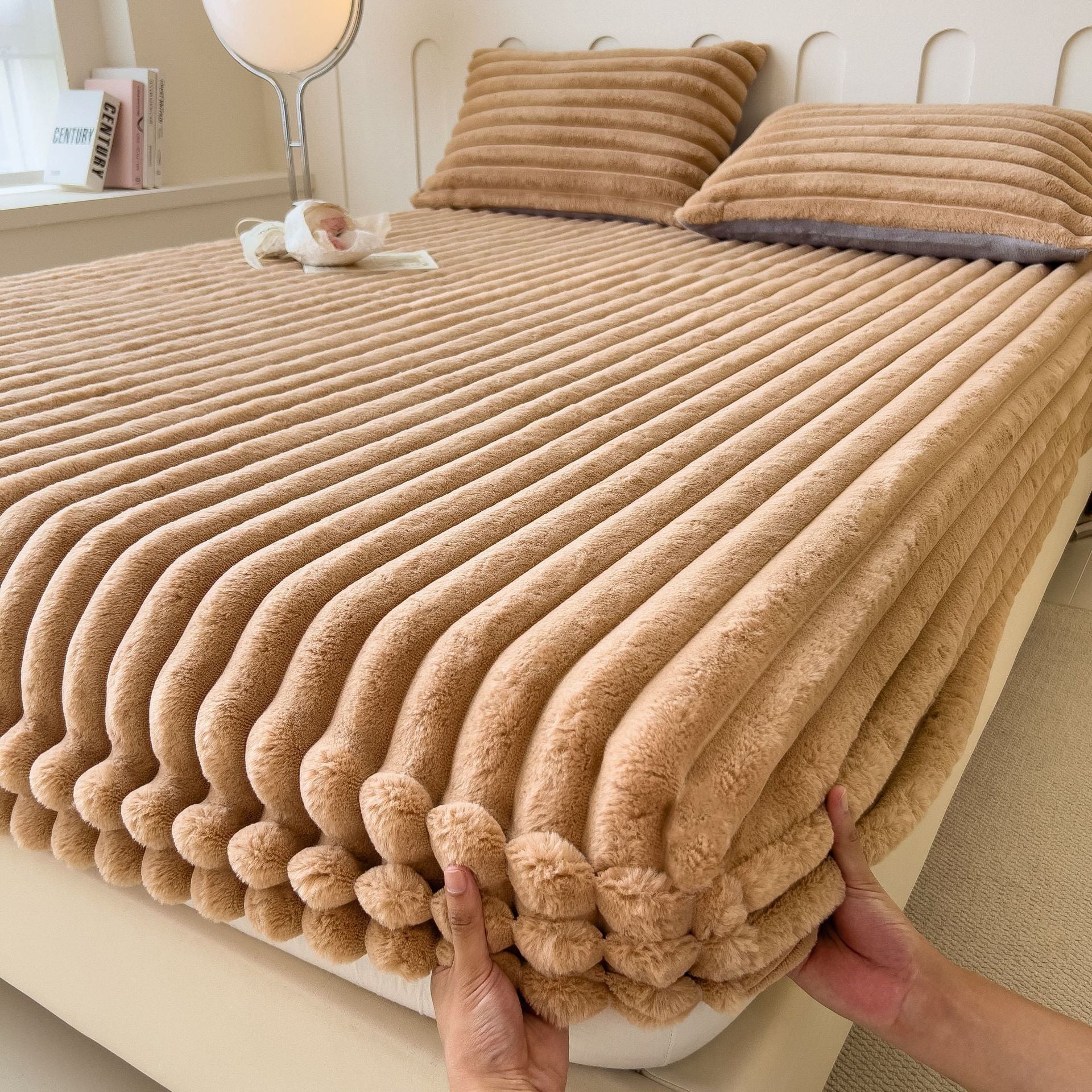 HKM-809747 Autumn and Winter Solid Color Angora Fitted Sheet for Single Beds