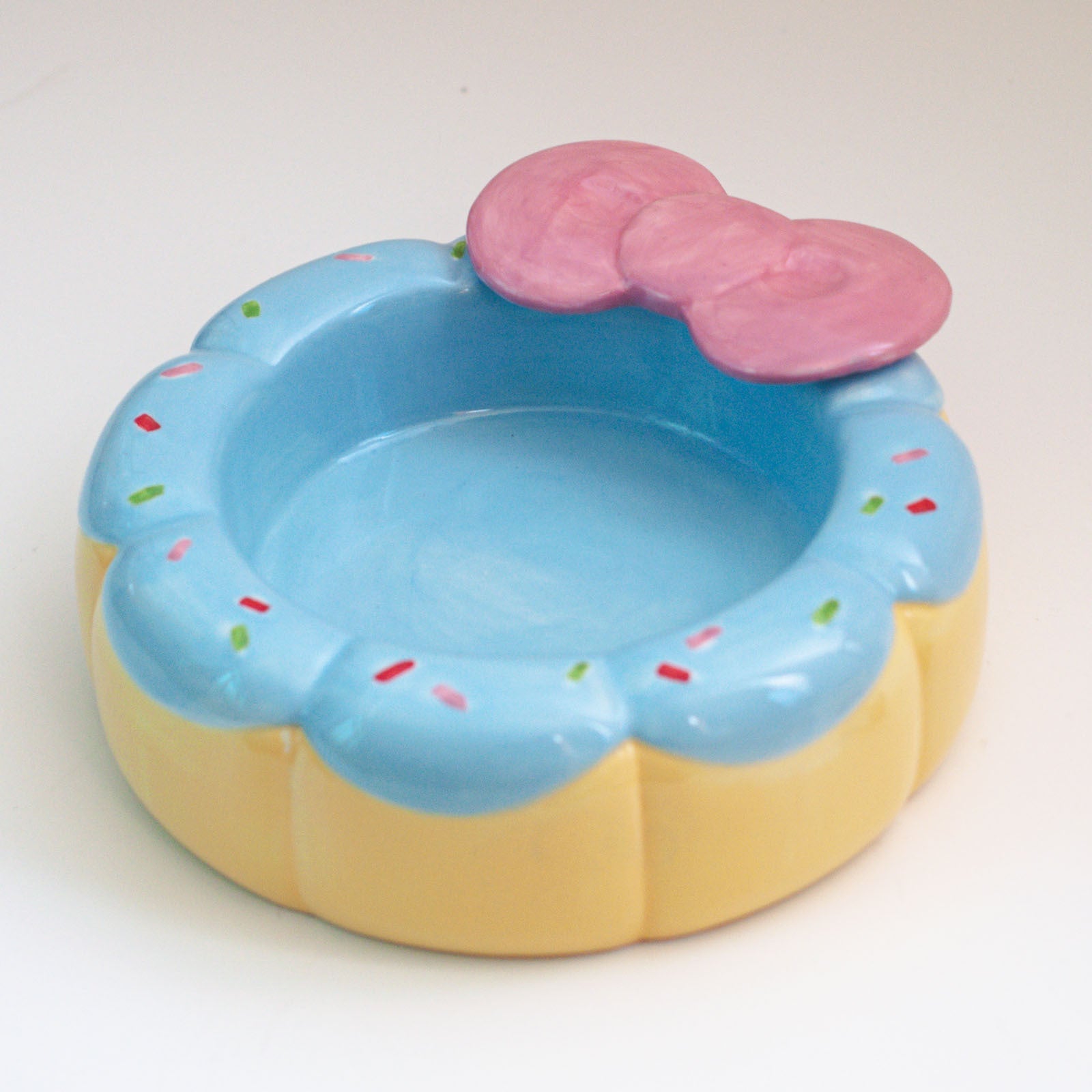 HKM-819027 Cute Cartoon Ceramic Pet Bowl Collection: Lion, Sheep, Panda, & Donut Designs