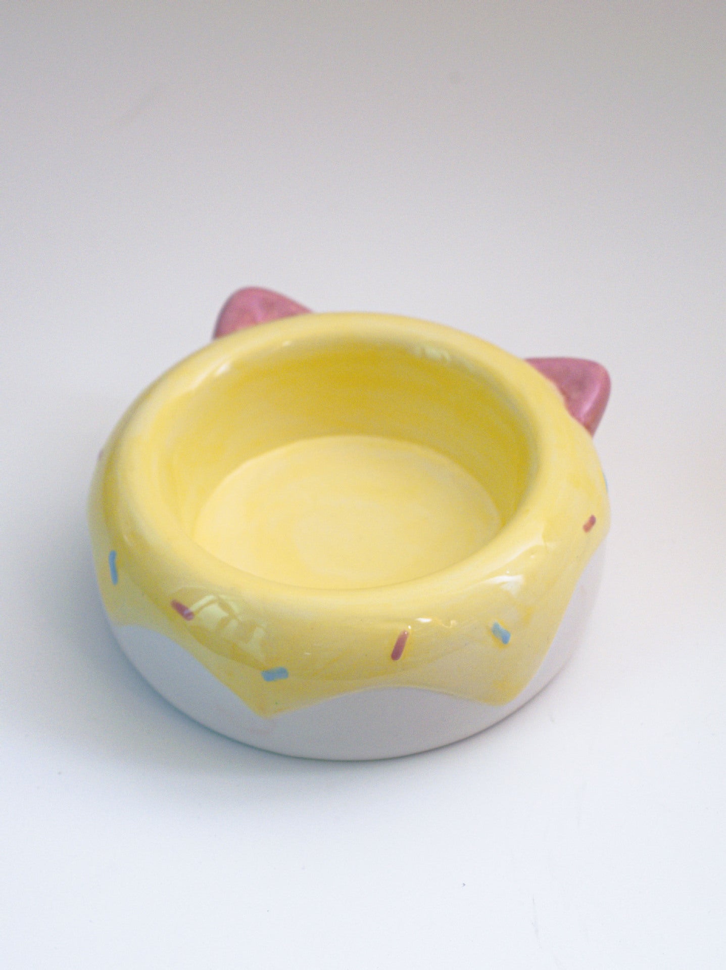 HKM-819027 Cute Cartoon Ceramic Pet Bowl Collection: Lion, Sheep, Panda, & Donut Designs