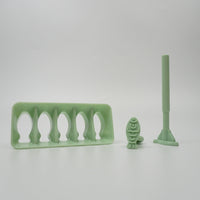 HKM-819923 Three-Dimensional Dog Bone Biscuit Baking Mold in Green