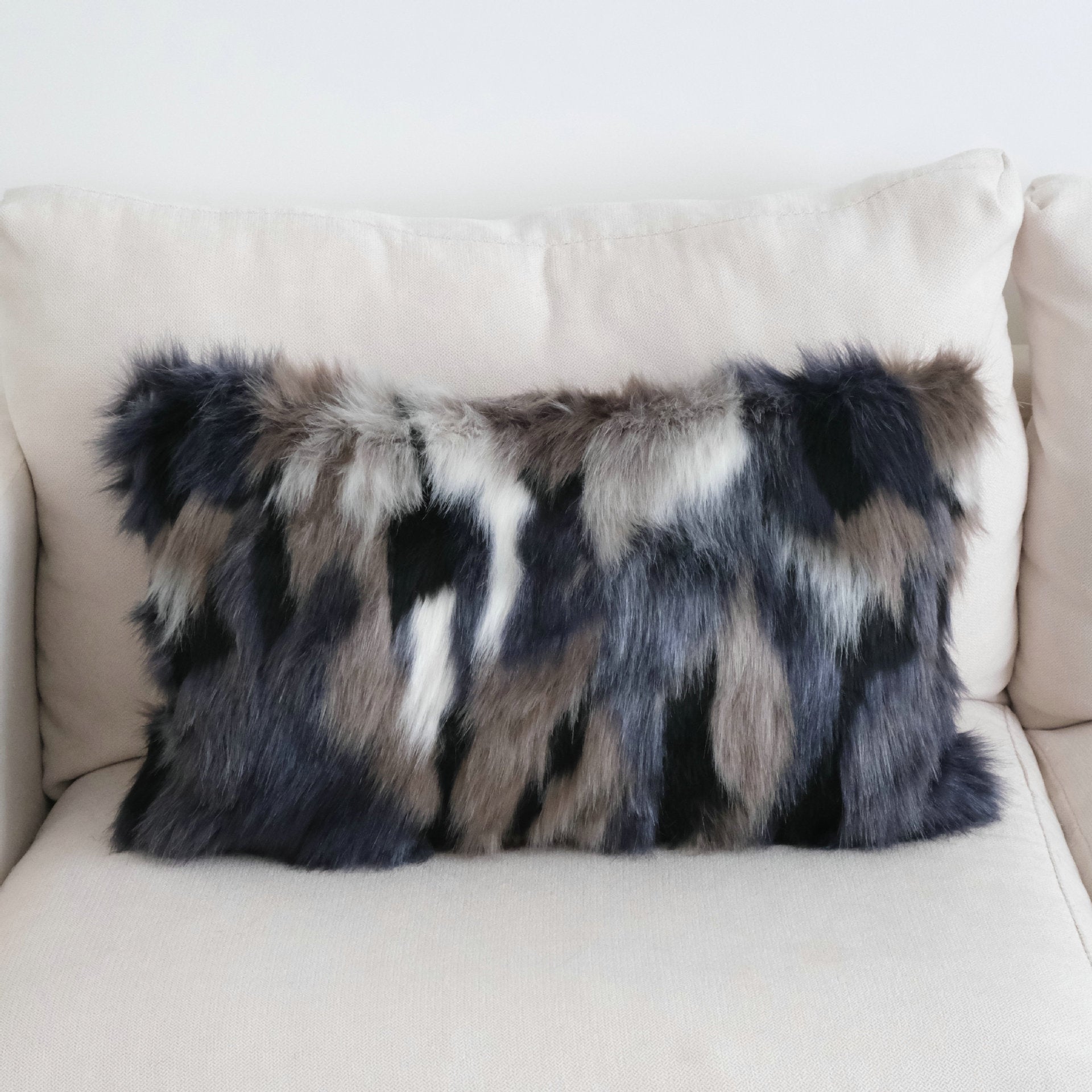 HKM-824723 Light Luxury Mink-like Fur Pillow - Mixed Color Options, Available in Various Sizes