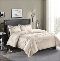 HKM-831315 Three-Piece Rustic Black Floral Bedding Set in Soft Polyester